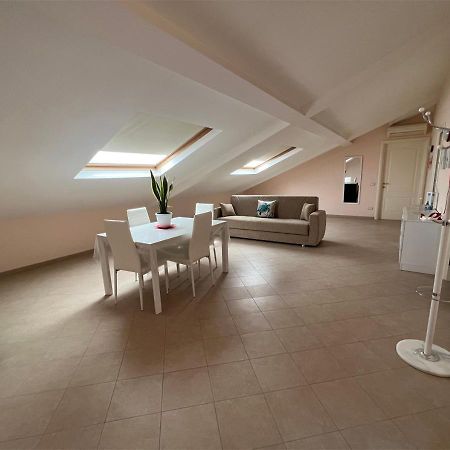 Historic Center Apartments Sorrento Esterno foto