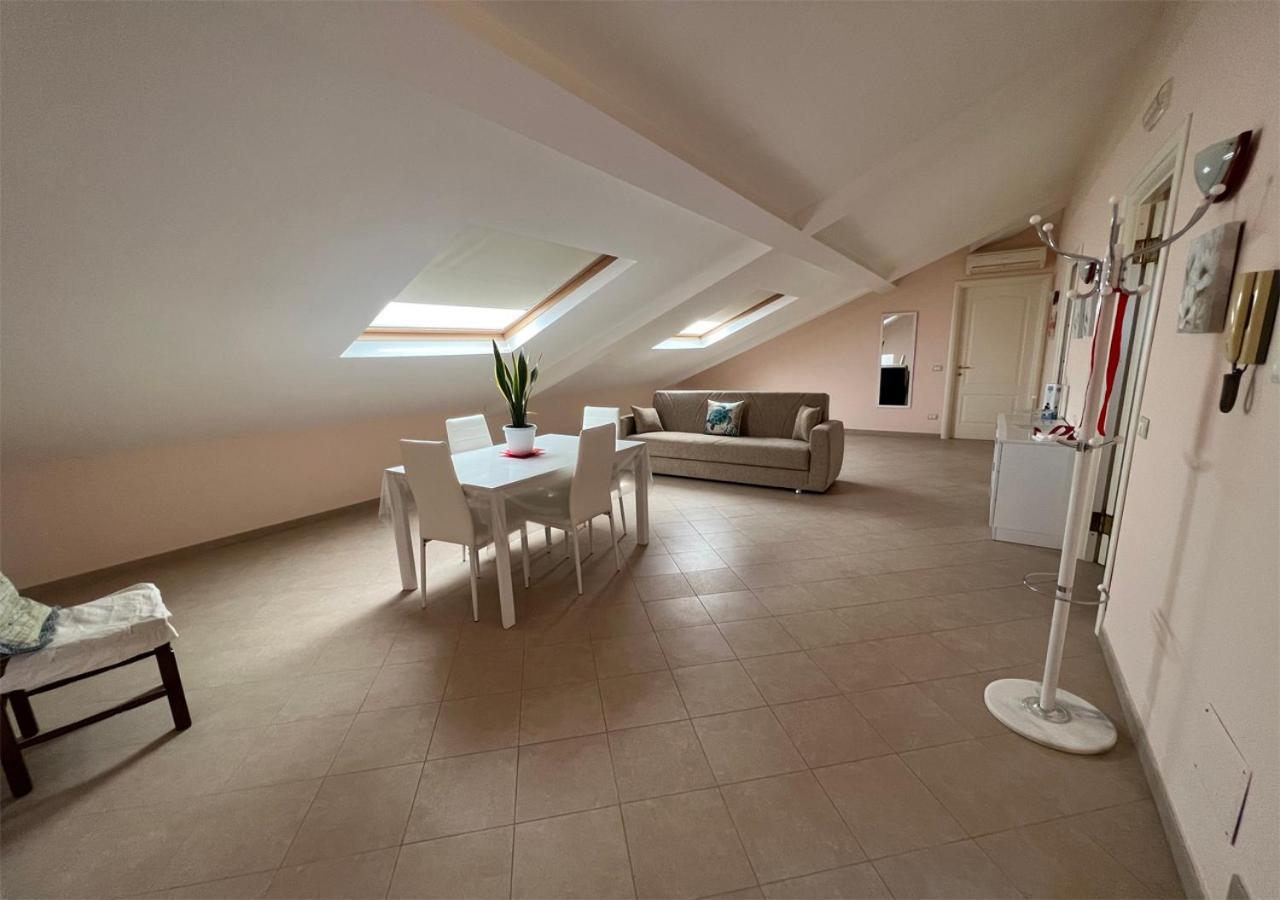 Historic Center Apartments Sorrento Esterno foto