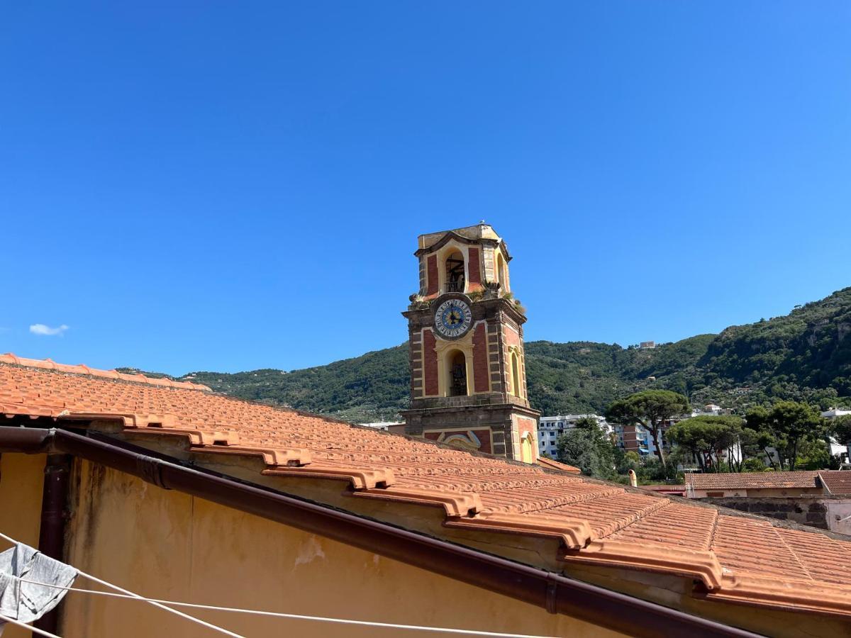 Historic Center Apartments Sorrento Esterno foto